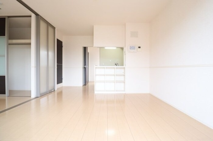 ラヴェスト・コート A 2階の物件の内観