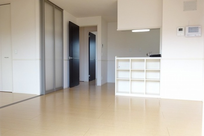 ラヴェスト・コート　C 2階の物件の内観