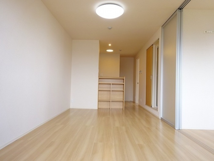 レフィナード 2階の物件の内観