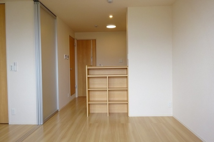 レフィナード 2階の物件の内観