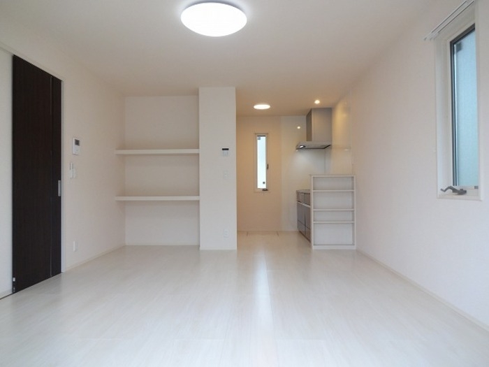 オーシャンズ　C 1階の物件の内観