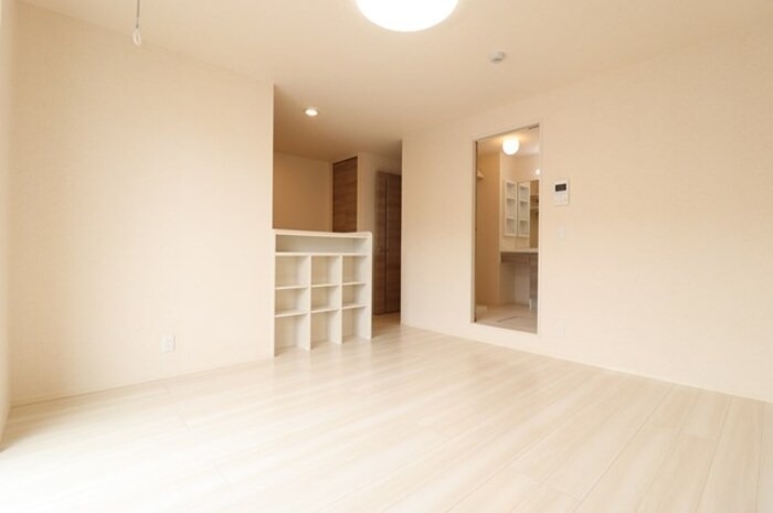 コンフォートⅢ　Ａ 2階の物件の内観